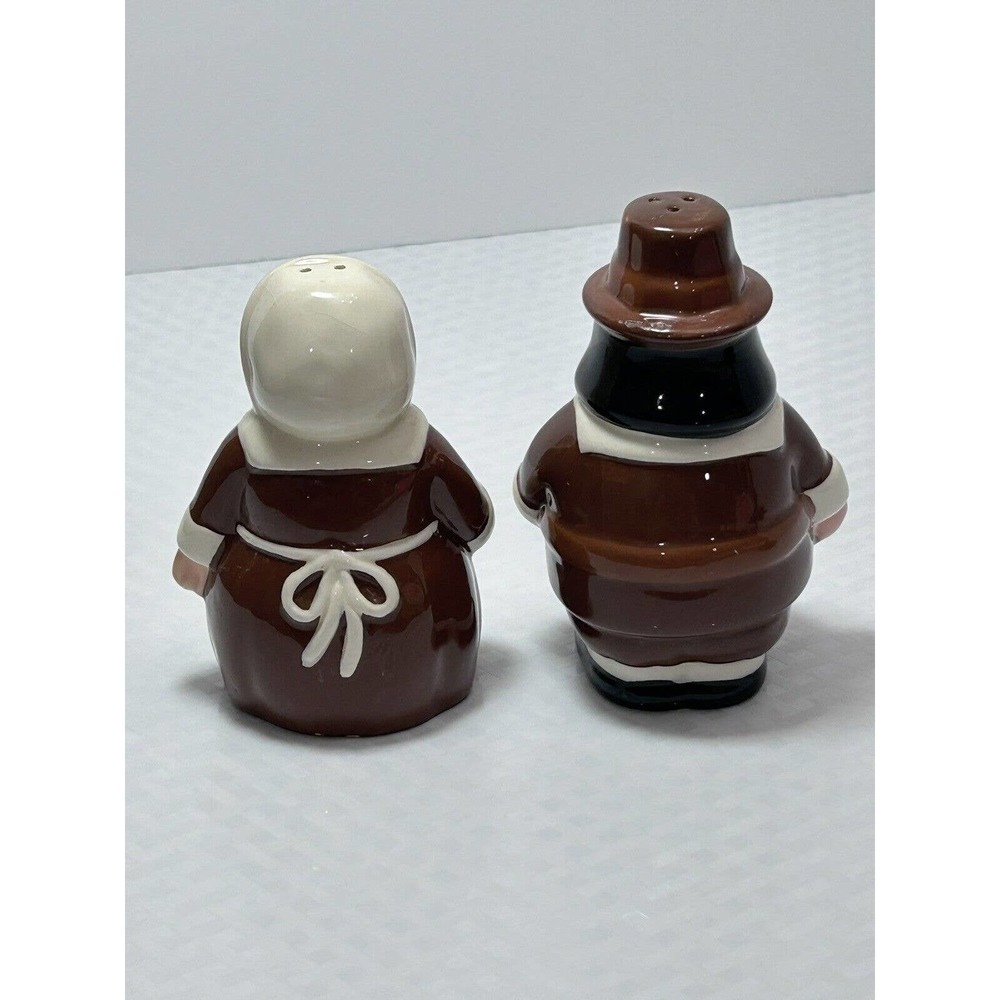 Thanksgiving Publix Supermarket The Pilgrim Pair Salt & Pepper Shakers - Picture 2 of 9